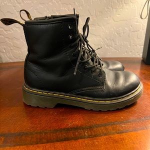 Dr. Martens 1460/Delaney Kids Boot Sz 2